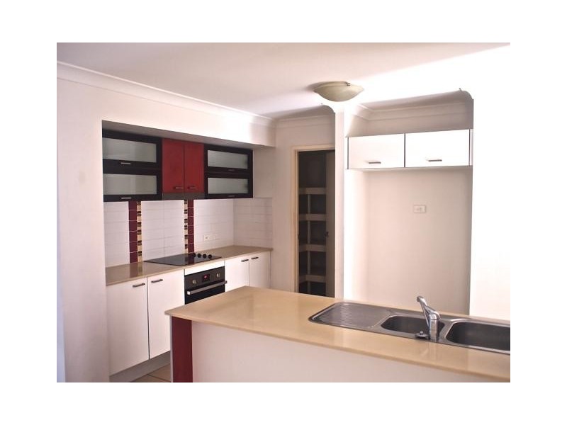 20 Whitsunday Pl, Redland Bay QLD 4165