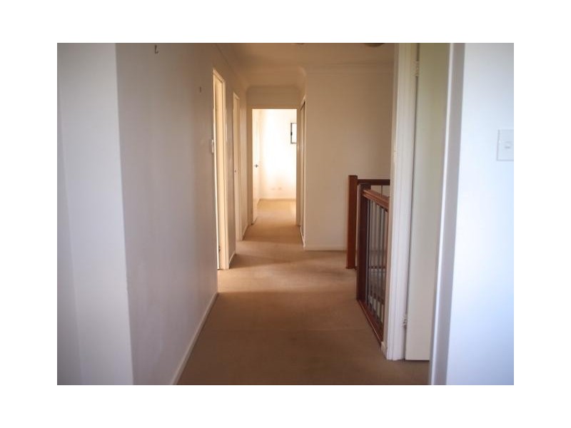 20 Whitsunday Pl, Redland Bay QLD 4165