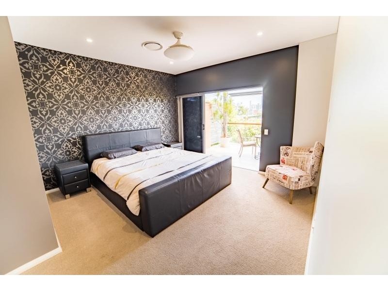 16/18 Addison Avenue, Bulimba QLD 4171