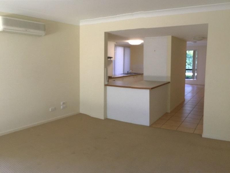 Unit 2/49 Gannon Avenue, Manly QLD 4179
