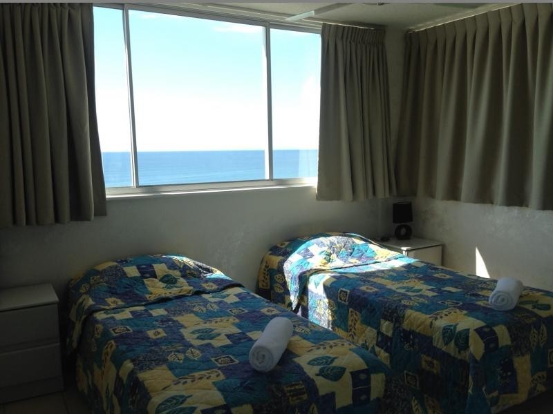 131/2 Ocean Ave, Surfers Paradise QLD 4217