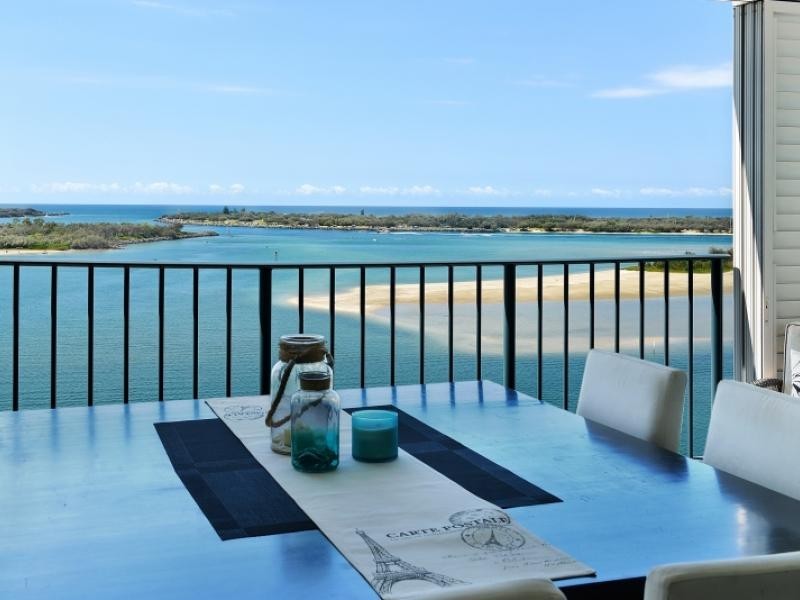 326 Marine Parade, Labrador QLD 4215