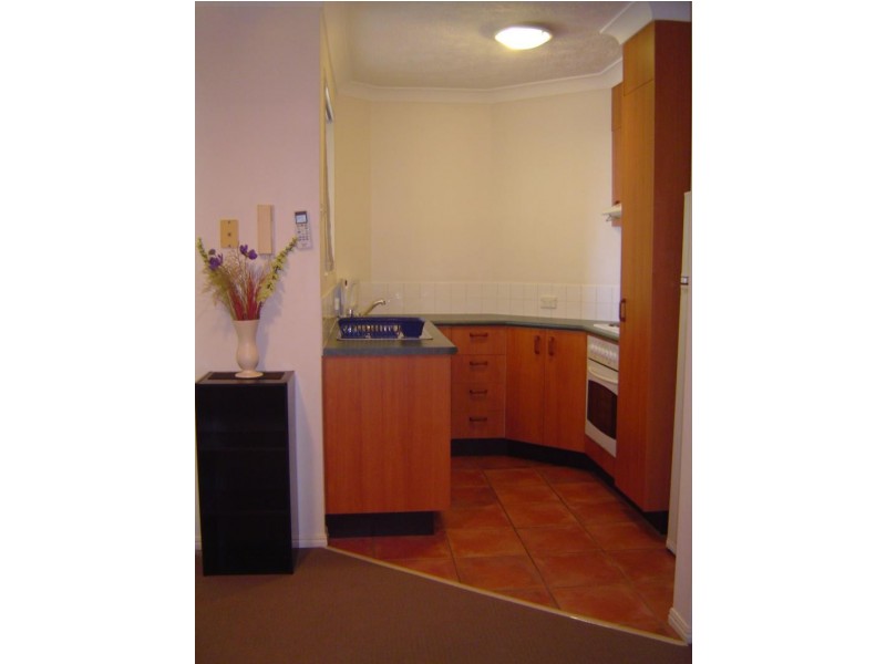 16/140 MARINE PARADE, Southport QLD 4215