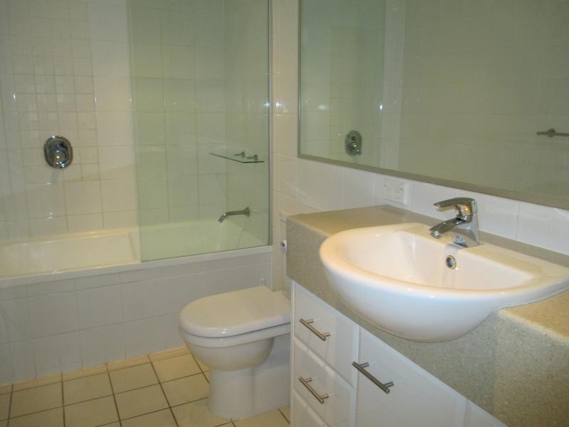 unit 205 / 241 Esplanade, Pialba QLD 4655