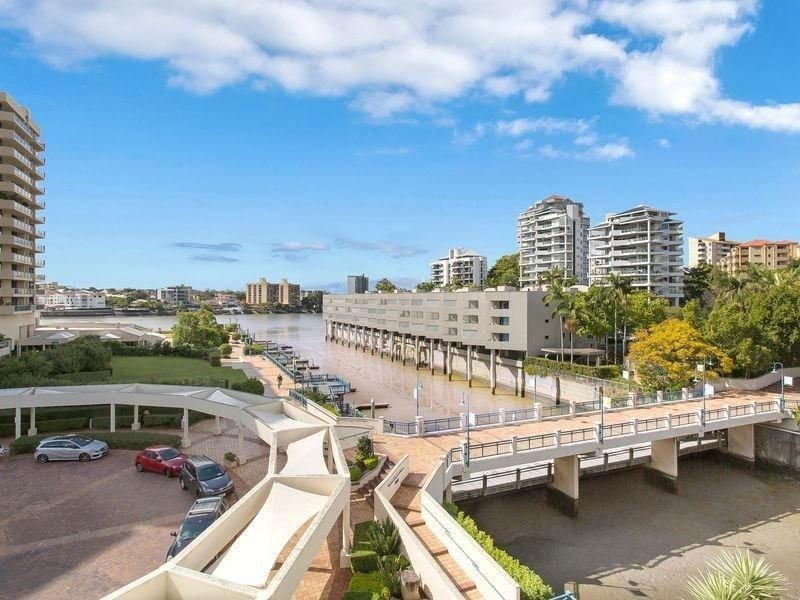 35 Ferry Street, Kangaroo Point QLD 4169