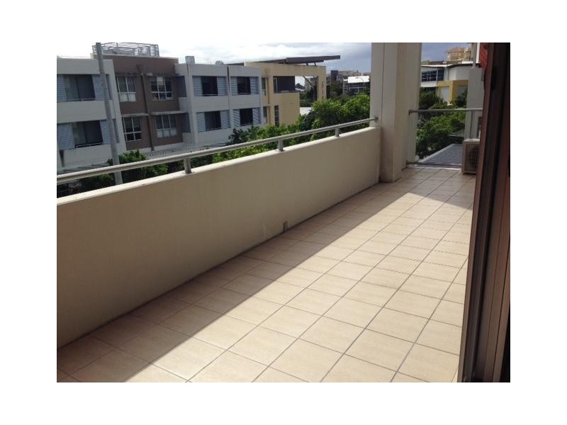 Varsity Lakes QLD 4227