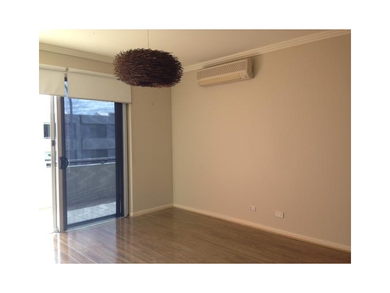 Varsity Lakes QLD 4227