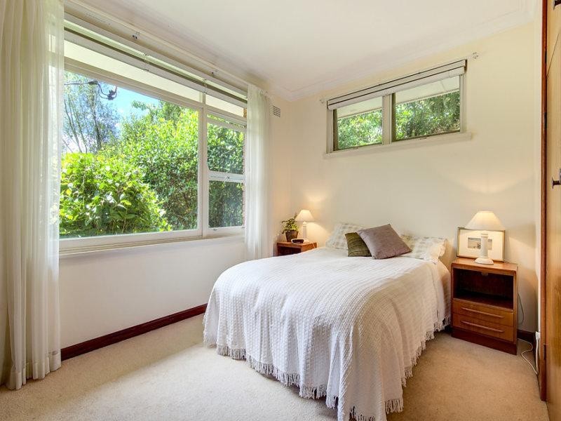 16 Bimburra Ave, St Ives NSW 2075