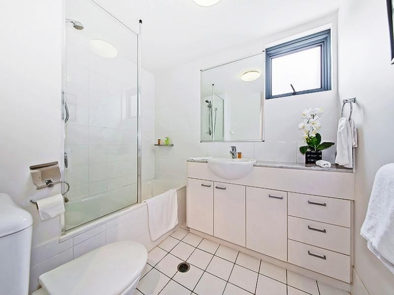 21 Patrick Lane, Toowong QLD 4066