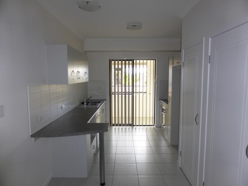 1 / 6-24 Henry Street, West End QLD 4810