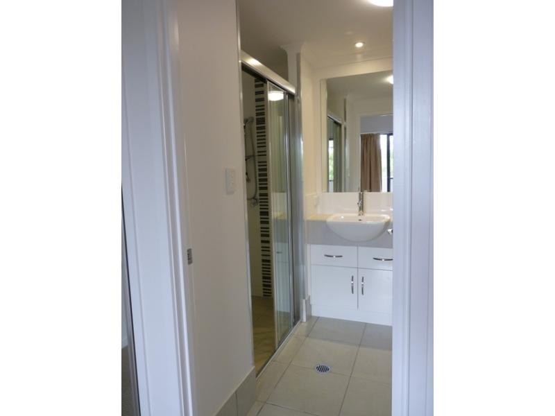 1 / 6-24 Henry Street, West End QLD 4810