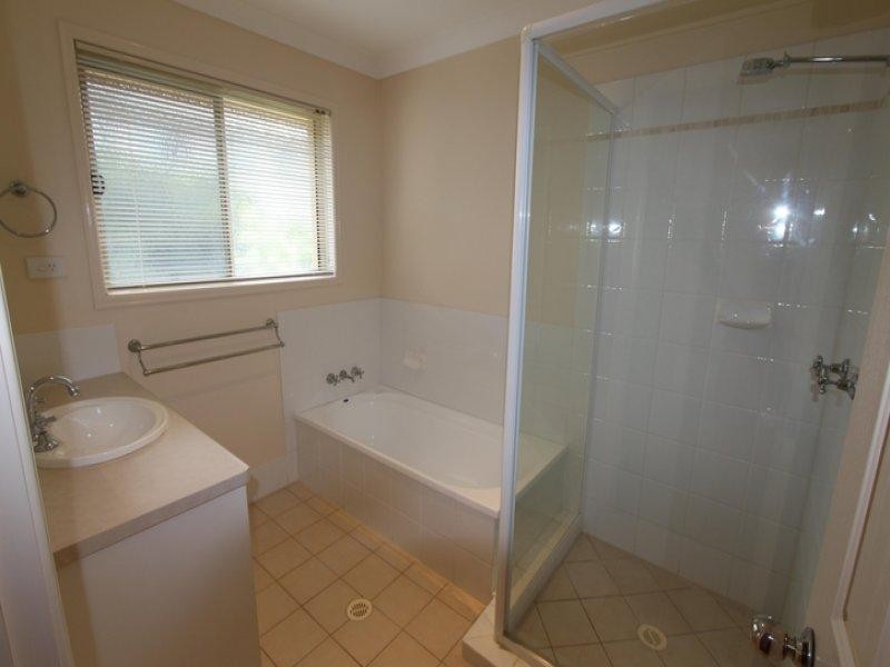 29 Johnston Street, Carina QLD 4152