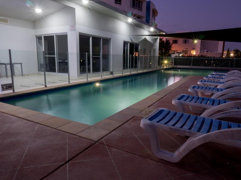 98 University Drive, Varsity Lakes QLD 4227