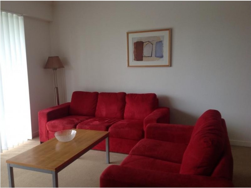 98 University Drive, Varsity Lakes QLD 4227