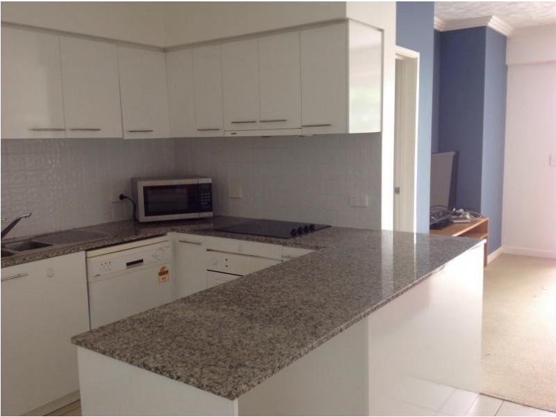 98 University Drive, Varsity Lakes QLD 4227