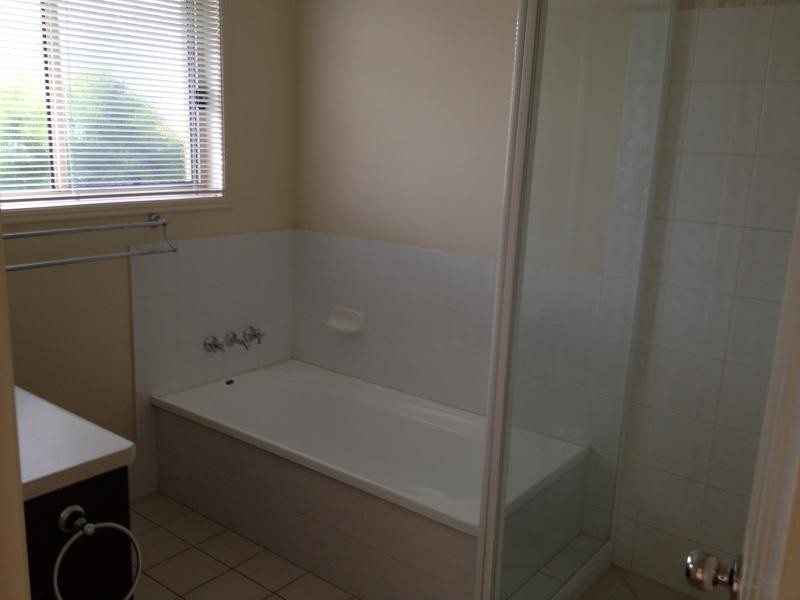 44 Johnston Street, Carina QLD 4152