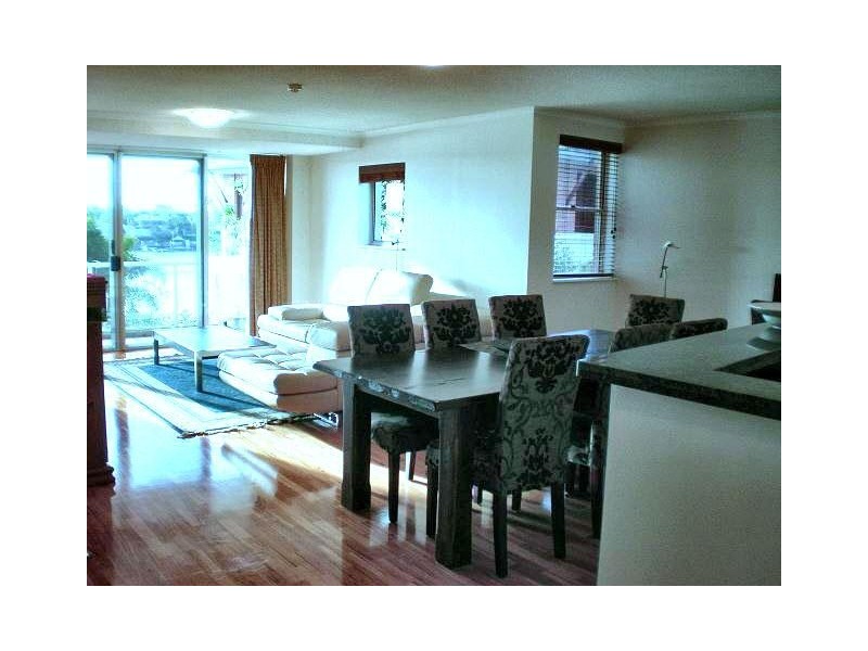 135 Macquarie Street, Teneriffe QLD 4005