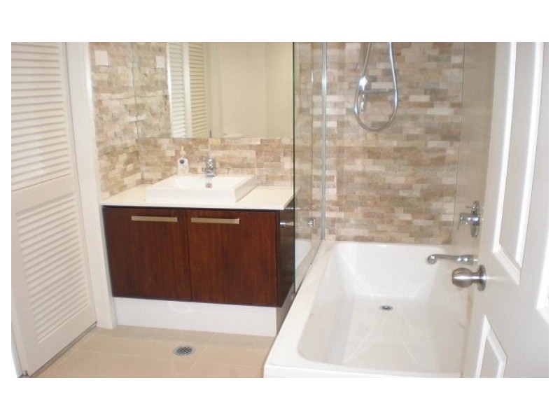 135 Macquarie Street, Teneriffe QLD 4005