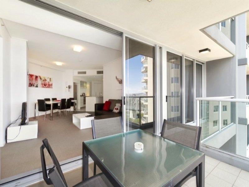 30 Macrossan Street, Brisbane QLD 4000