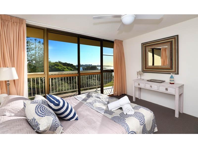 49 Landsborough Parade, Golden Beach QLD 4551