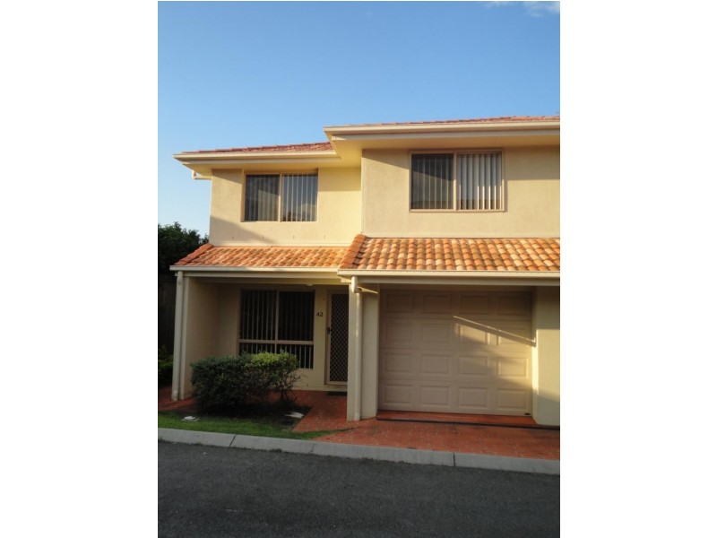 42 Johnston Street, Carina QLD 4152