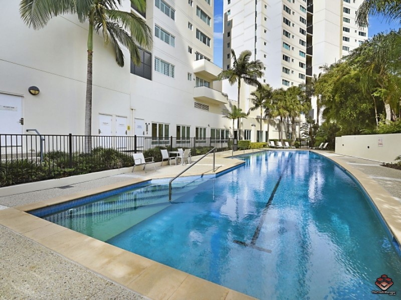 326 Marine Parade, Labrador QLD 4215