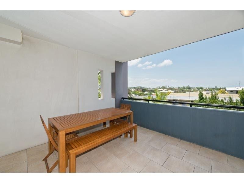 38/26 Holland Street, Toowong QLD 4066