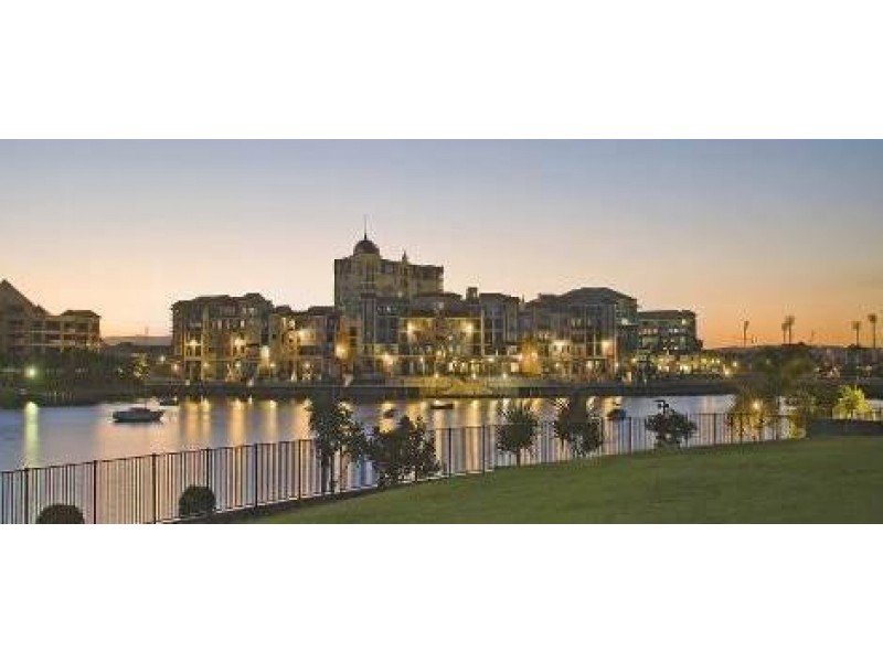 2023 / 3029 The Boulevard, Carrara QLD 4211