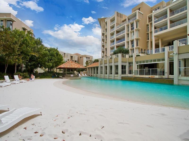 195/251 Varsity pde, Varsity Lakes QLD 4227