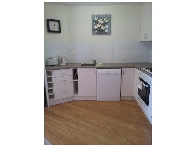 8 Trickett Street, Surfers Paradise QLD 4217