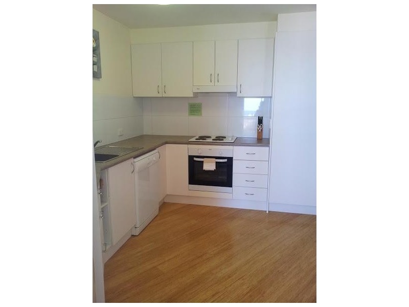 8 Trickett Street, Surfers Paradise QLD 4217