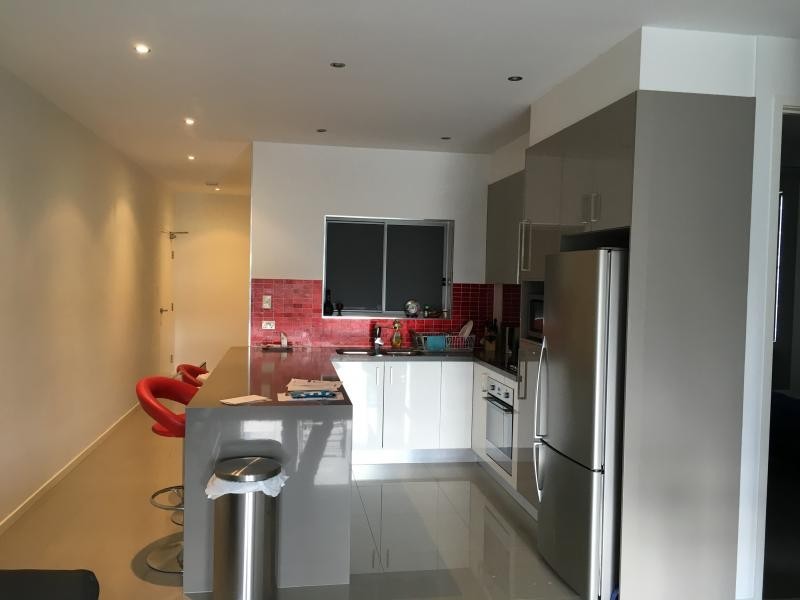 28 Carl Street, Woolloongabba QLD 4102