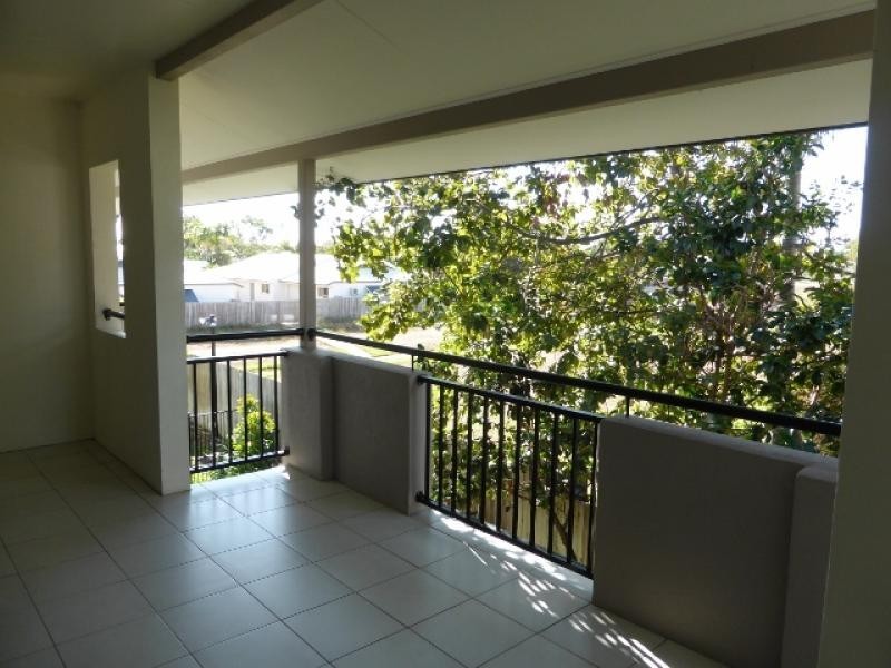 1 / 6-24 Henry Street, West End QLD 4810