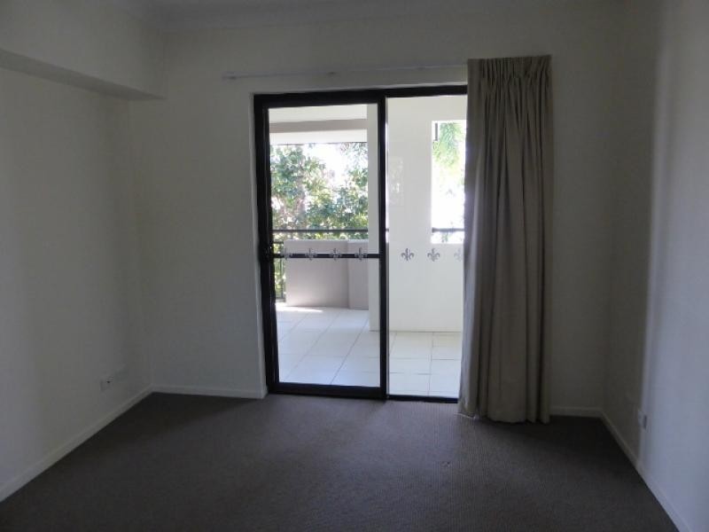 1 / 6-24 Henry Street, West End QLD 4810