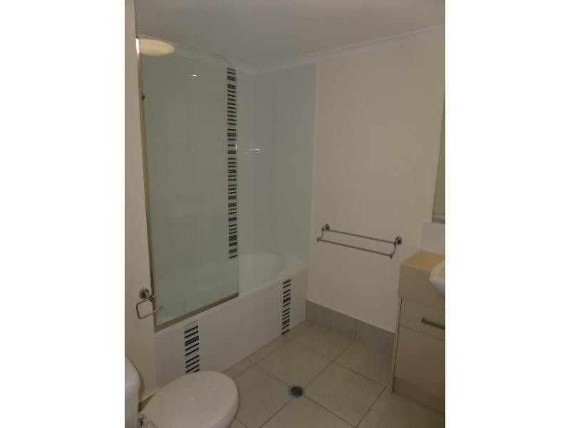 1 / 6-24 Henry Street, West End QLD 4810