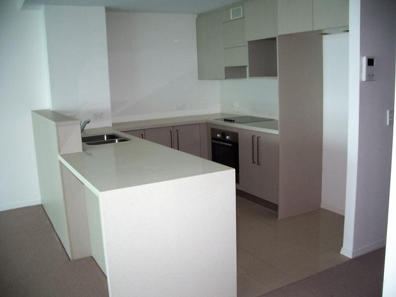 14 Oxley Ave, Woody Point QLD 4019