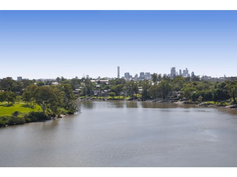 109/211 King Arthur Terrace, Tennyson QLD 4105