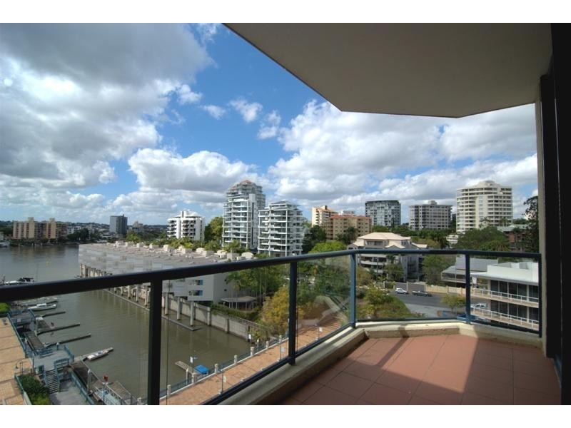 35 Ferry Street, Kangaroo Point QLD 4169
