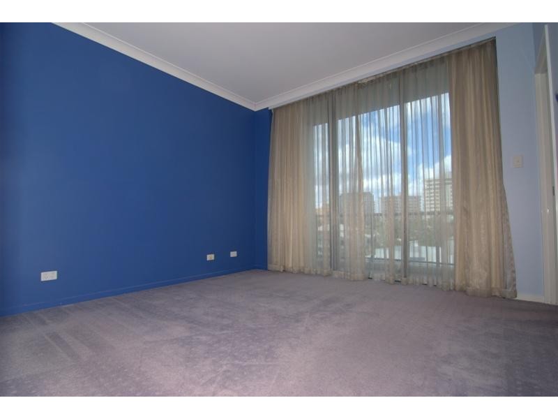 35 Ferry Street, Kangaroo Point QLD 4169