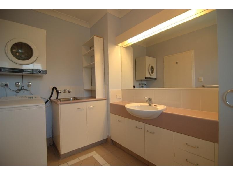 35 Ferry Street, Kangaroo Point QLD 4169