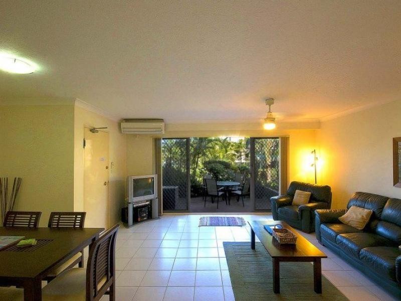 22 Jeniffer Ave, Runaway Bay QLD 4216