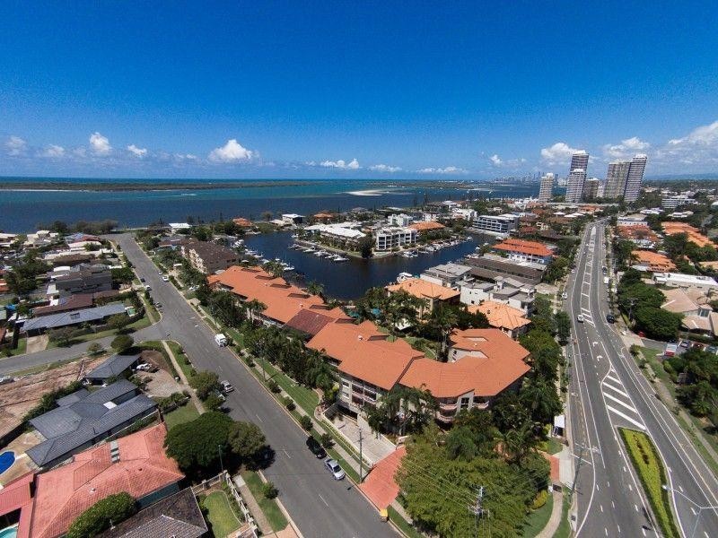 22 Jeniffer Ave, Runaway Bay QLD 4216