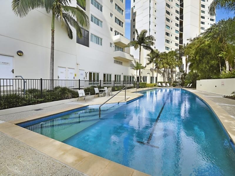 326 Marine Parade, Labrador QLD 4215