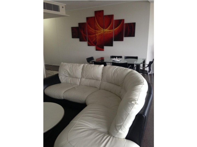 30 Macrossn Street, Brisbane QLD 4000