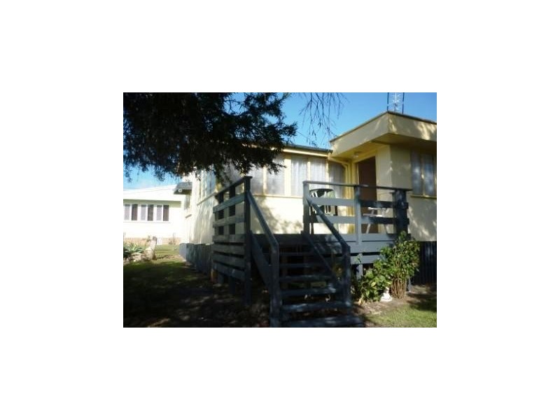 41 Bideford Strret, Torquay QLD 4655