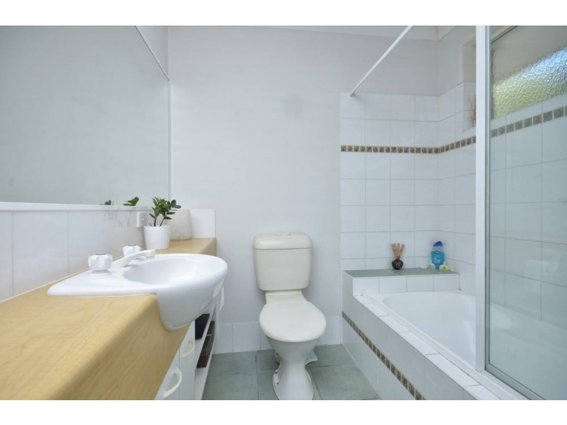 10/25 Hogan Place, Seventeen Mile Rocks QLD 4073