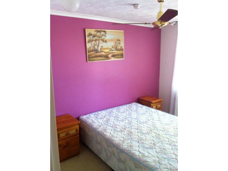 38 Enderley Ave, Surfers Paradise QLD 4217