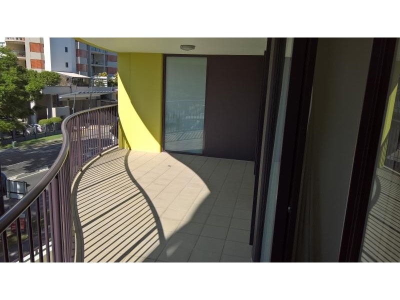 108/8 Land Street, Toowong QLD 4066