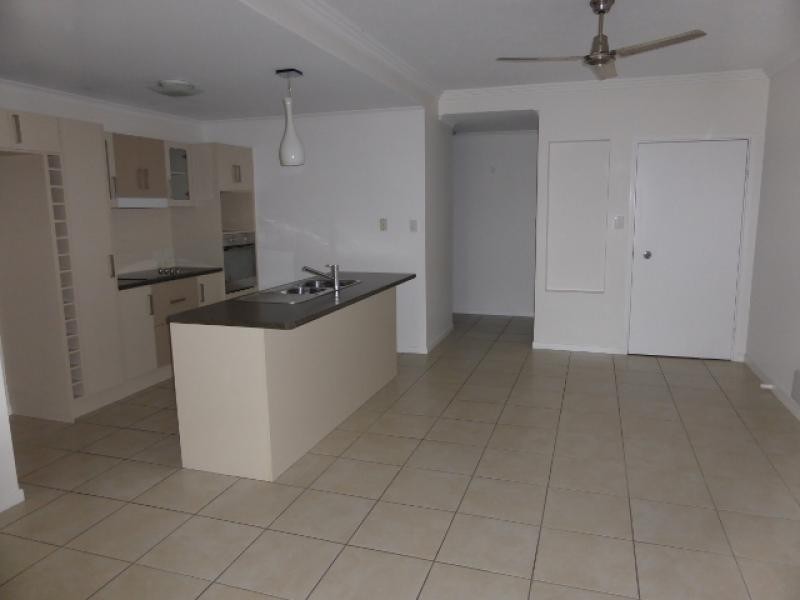 1 / 6-24 Henry Street, West End QLD 4810