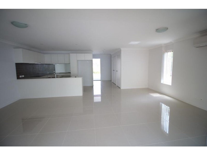 64 / 7 Norfolk, Parkinson QLD 4115